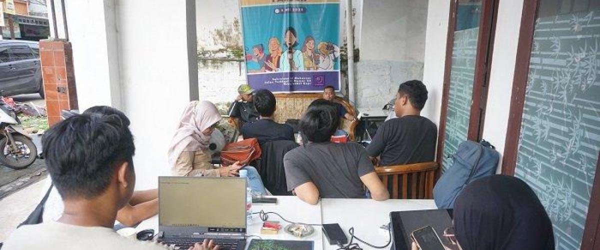 FESTIVAL MEDIA- Diskusi pra-Fesmed di Sekretariat AJI Makassar, Jalan Toddopuli 10, Sabtu (5/7/2025). Festival Media (Fesmed) 2025 yang digagas Aliansi Jurnalis Independen (AJI) akan  berlangsung 12–14 September mendatang.